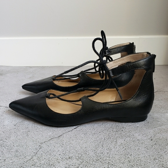 Saks Fifth Avenue Estyn-S Lace Up Flats - Sz 7.5 - Picture 10 of 12